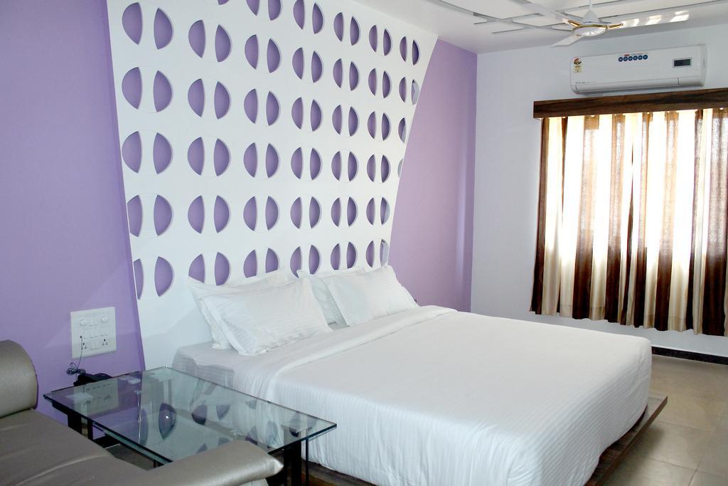 Oyo 4316 Hotel Sai Empire Širdi Pokoj fotografie