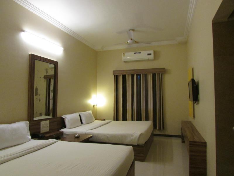 Oyo 4316 Hotel Sai Empire Širdi Exteriér fotografie
